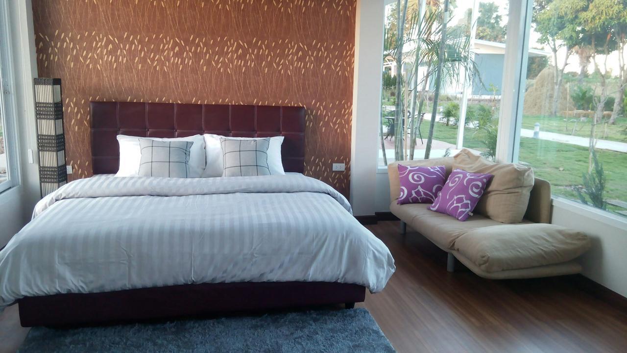 Bluemoon Riverside Phibun Mangsahan Exterior photo