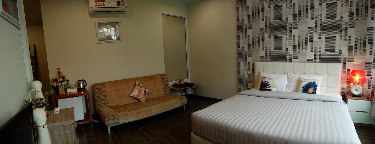 Bluemoon Riverside Phibun Mangsahan Exterior photo